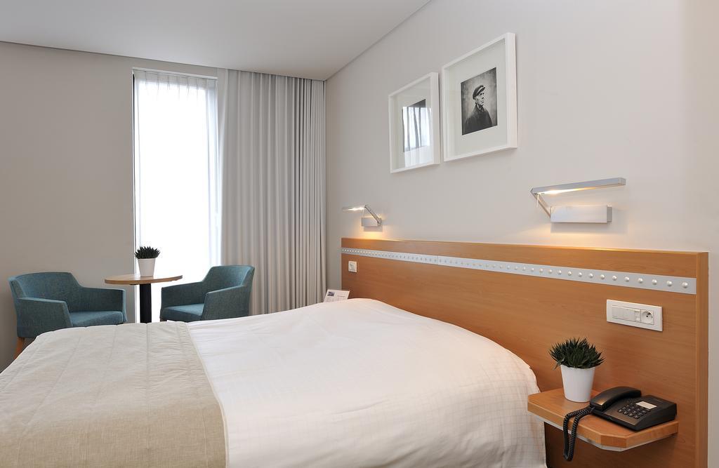 Business By Parkhotel -ANNEX- Kortrijk Zimmer foto